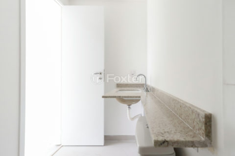 Image 25 - 1032712