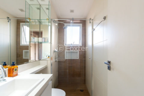 Image 29 - 1032721