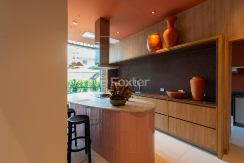 Image 70 - 1032734