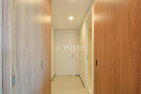 Image 33 - 1032734