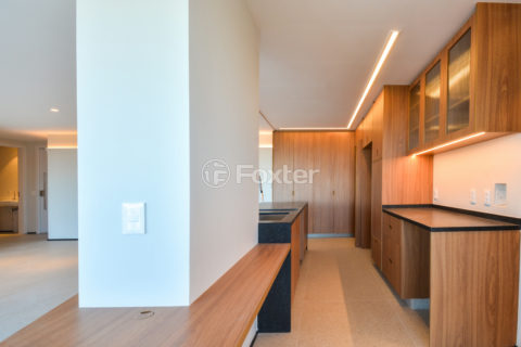 Image 9 - 1032734