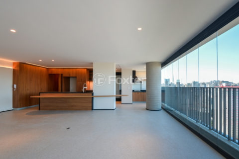 Image 3 - 1032734