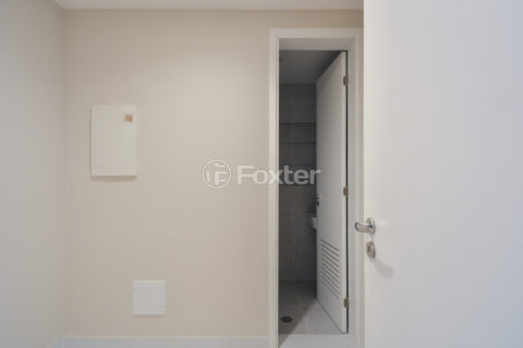 Image 34 - 1032734