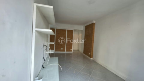 Image 3 - 1032744