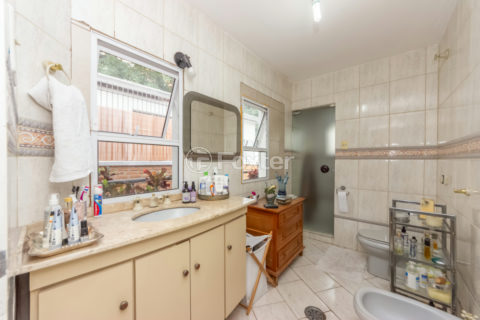Image 35 - 1032746