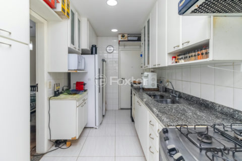 Image 23 - 1032747