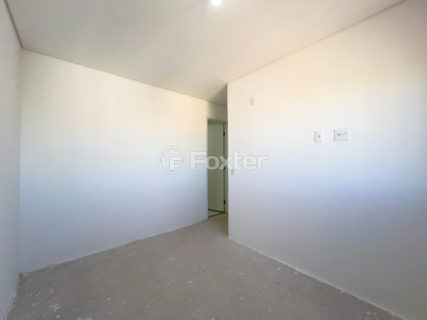 Image 32 - 1032748