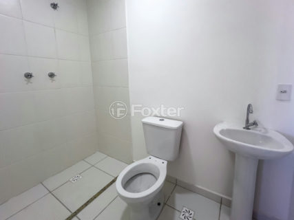 Image 37 - 1032748