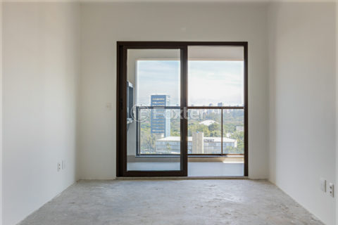 Image 32 - 1032767