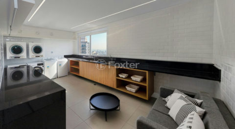 Image 34 - 1032771