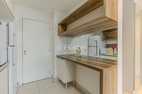 Image 9 - 1032773