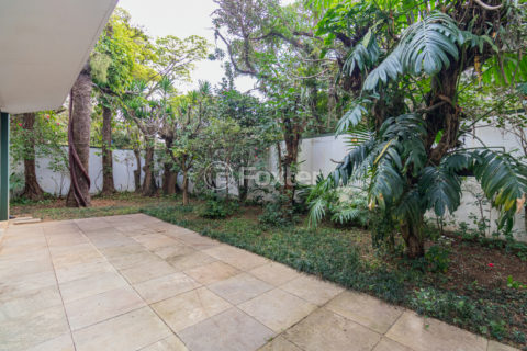 Image 19 - 1032776