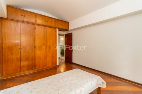 Image 37 - 1032776