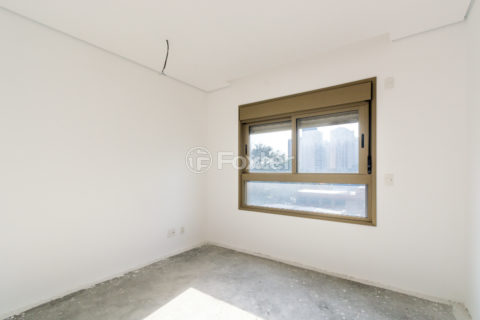 Image 26 - 1032777