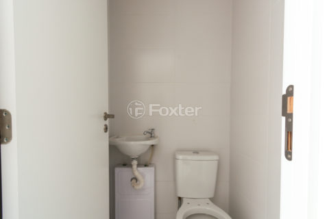 Image 21 - 1032777