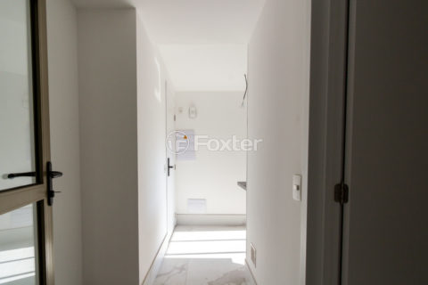 Image 20 - 1032777
