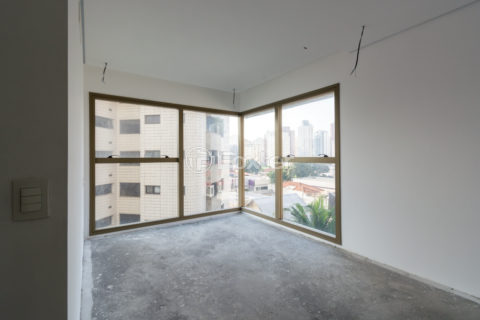 Image 33 - 1032777