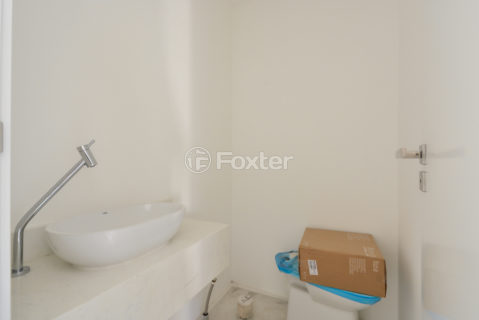 Image 29 - 1032784