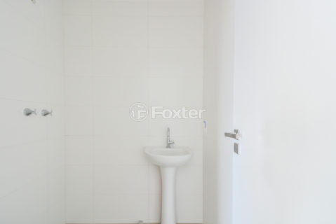 Image 27 - 1032784