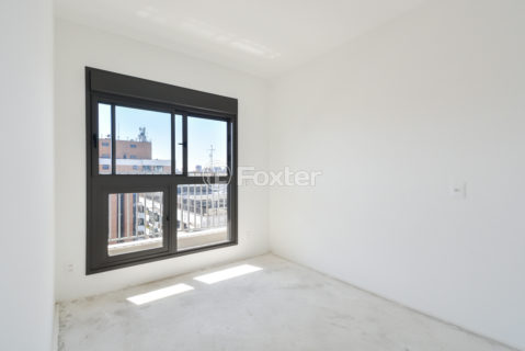 Image 31 - 1032784
