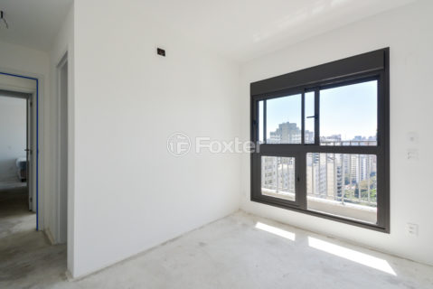 Image 32 - 1032784