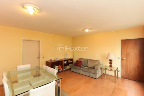 Image 4 - 1032801