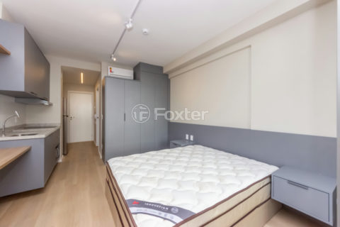 Image 2 - 1032804