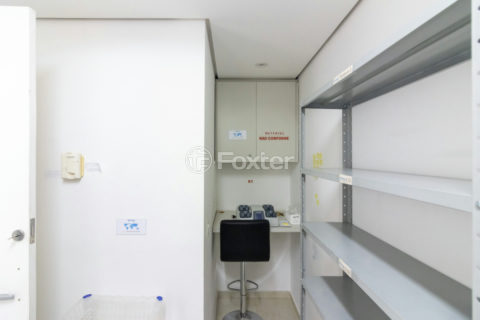 Image 4 - 1032820