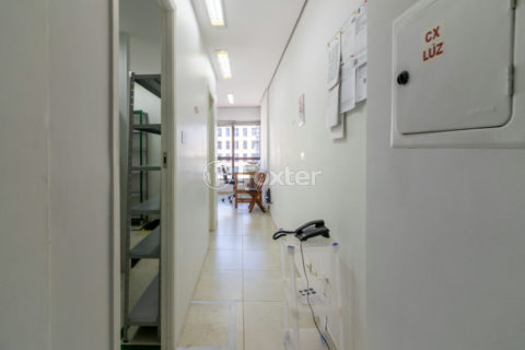 Image 1 - 1032820