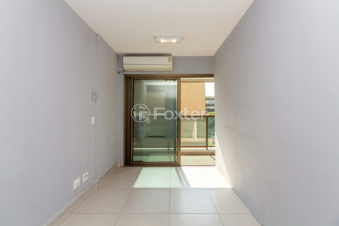 Image 9 - 1032822