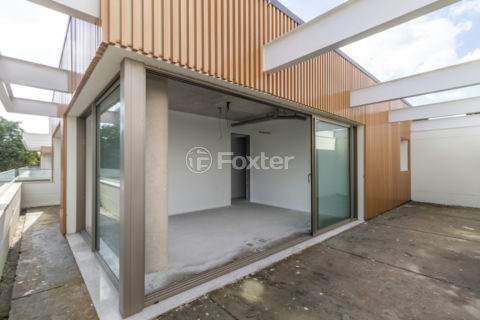 Image 10 - 1032823