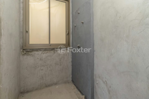 Image 37 - 1032823