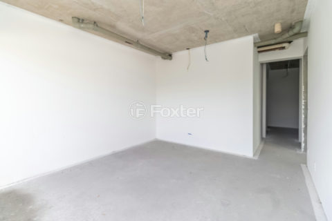 Image 23 - 1032823