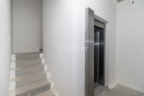 Image 70 - 1032823