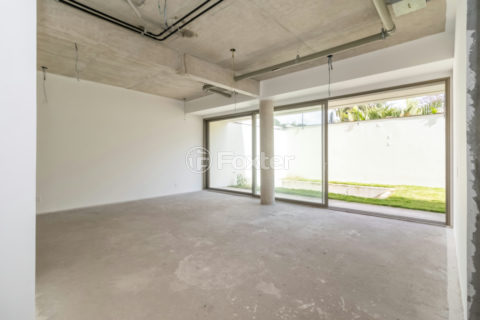 Image 4 - 1032823