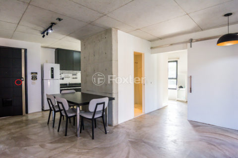 Image 2 - 1032837