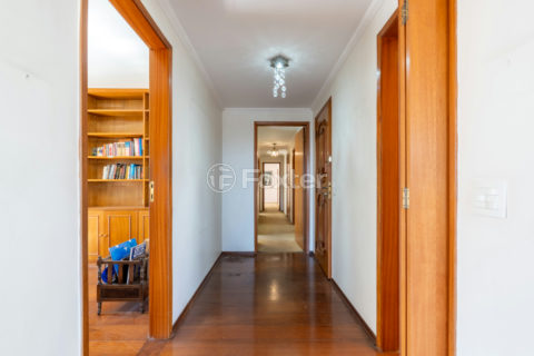 Image 17 - 1032846