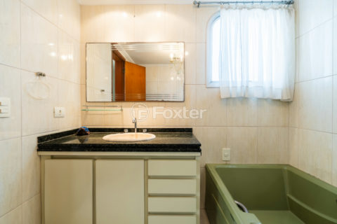 Image 42 - 1032846