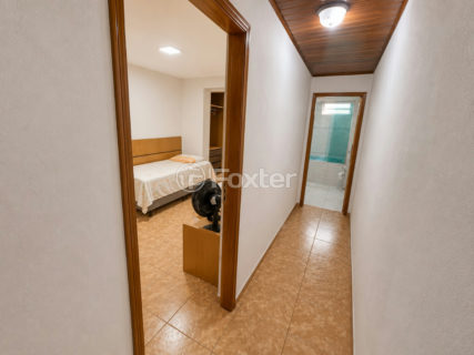 Image 38 - 1032852