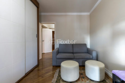 Image 33 - 1032857