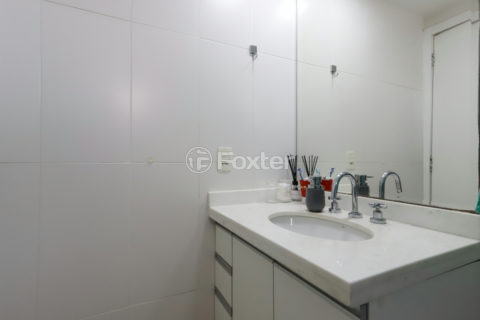 Image 33 - 1032861