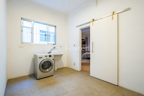 Image 31 - 1032876