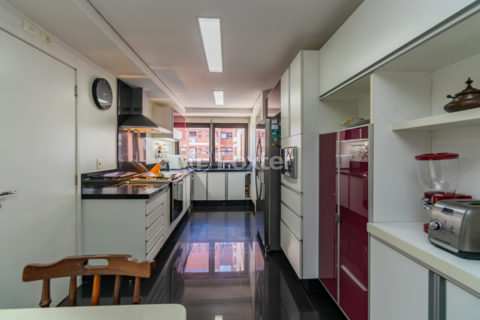 Image 30 - 1032878