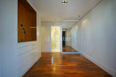 Image 35 - 1032879