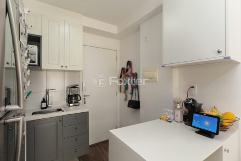 Image 7 - 1032880