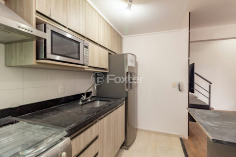 Image 7 - 1032886