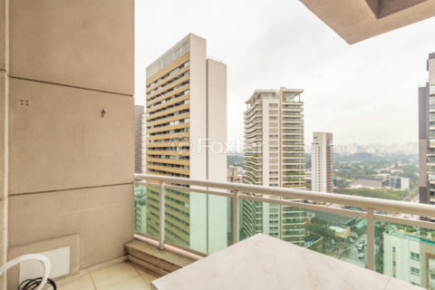 Image 4 - 1032886