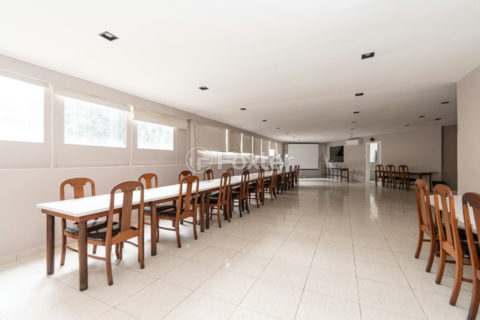 Image 38 - 1032890