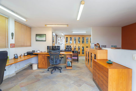 Image 21 - 1032900
