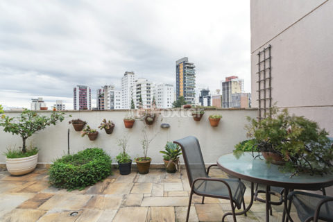 Image 23 - 1032900